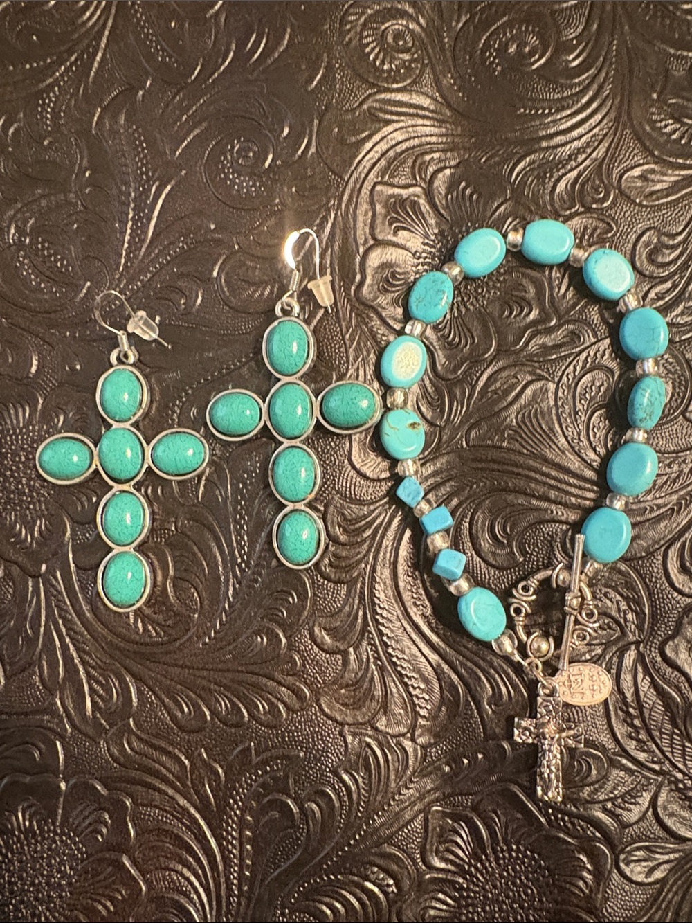 EUC Bundle of Turquoise Cross Earrings and Beaded Bracelet